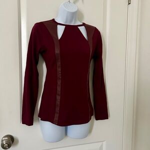 GUESS Cut-Out Top Long Sleeves Burgundy -Size Small